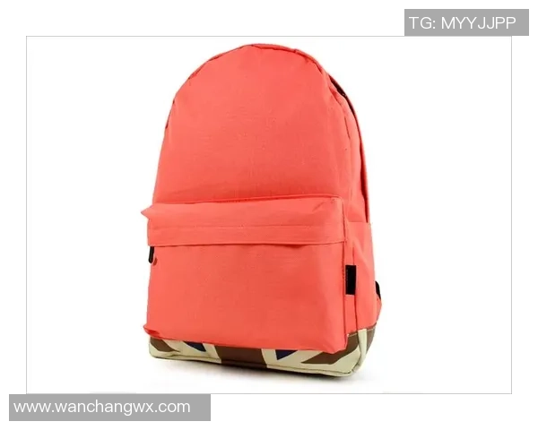 足球明星个性书包图片展示让你领略运动与时尚的完美结合 足球明星个性书包图片展示让你领略运动与时尚的完美结合