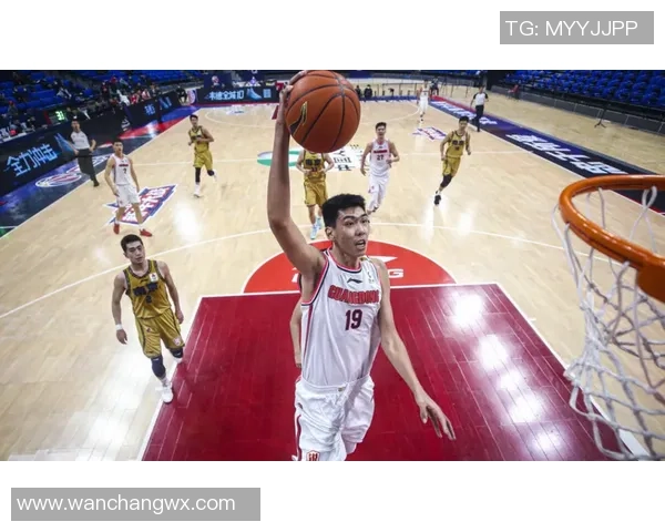 武汉篮球队荣登篮球意识排行榜第六名展现团队实力与战术智慧 武汉篮球队荣登篮球意识排行榜第六名展现团队实力与战术智慧